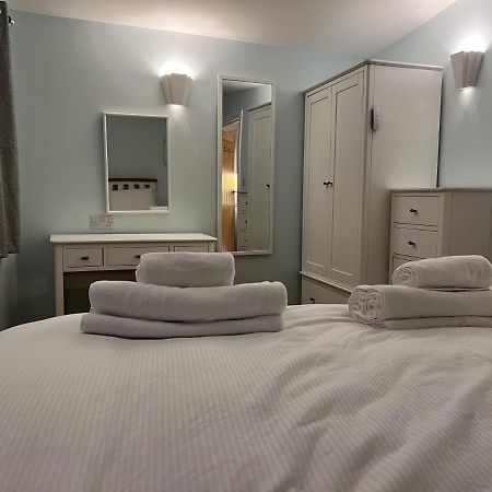 Charming Woodland Lodge 2 Person 1 Bedroom Great Yarmouth Extérieur photo