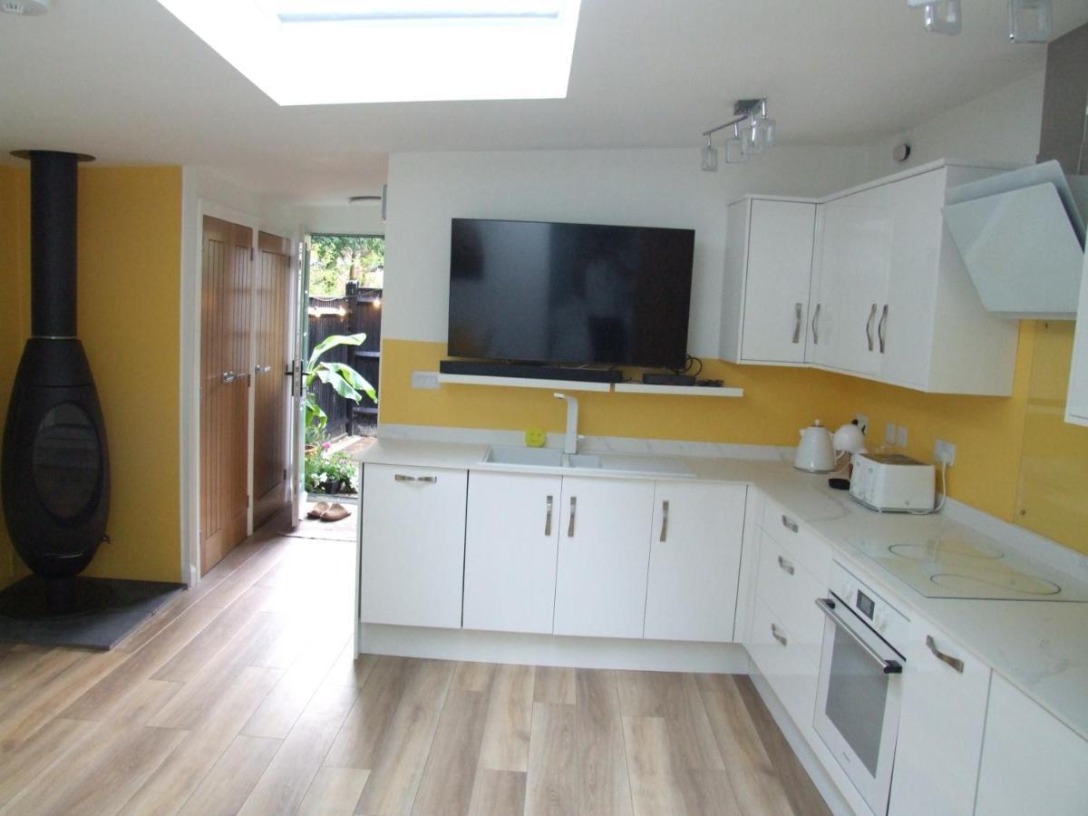 Charming Woodland Lodge 2 Person 1 Bedroom Great Yarmouth Extérieur photo