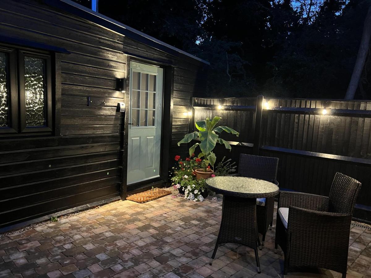 Charming Woodland Lodge 2 Person 1 Bedroom Great Yarmouth Extérieur photo