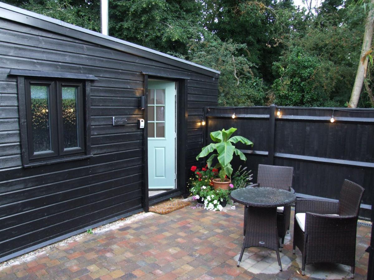 Charming Woodland Lodge 2 Person 1 Bedroom Great Yarmouth Extérieur photo